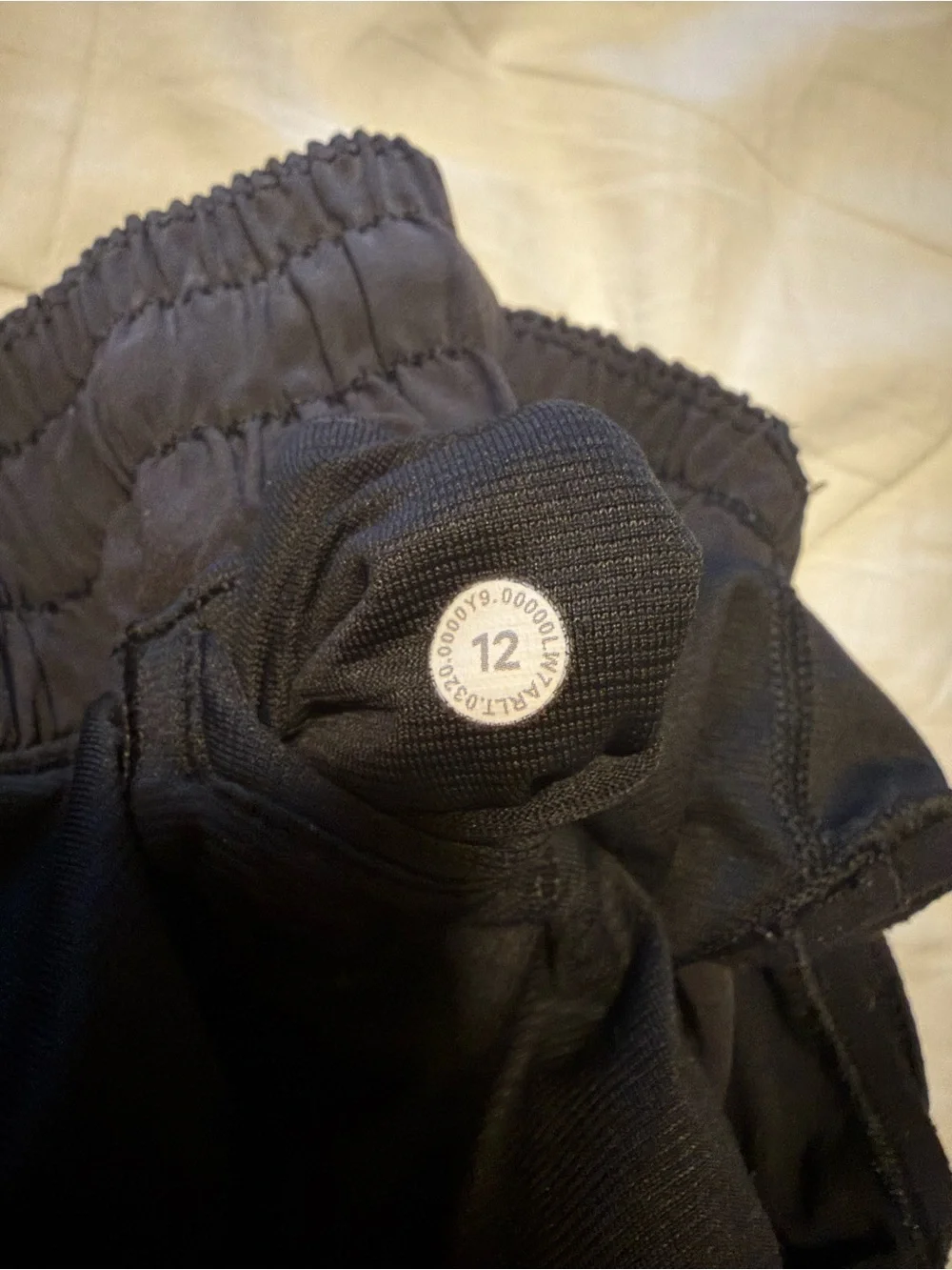 Lululemon Hotty Hot High Rise Lined Shorts 2.5 in Sz 12